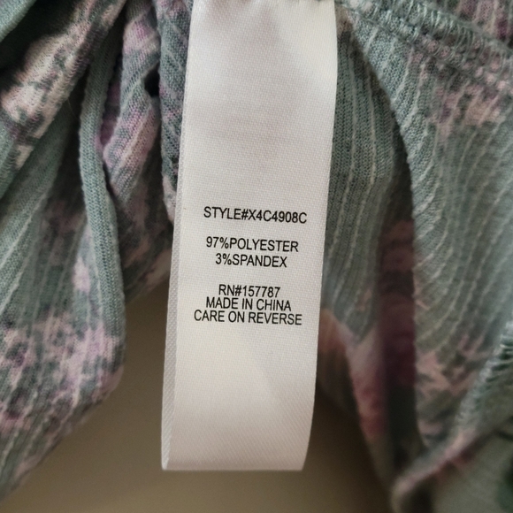 Love + Joy Sage Green Floral Suplice Tie Open-Back Top Plus Size 3x - Picture 3 of 5